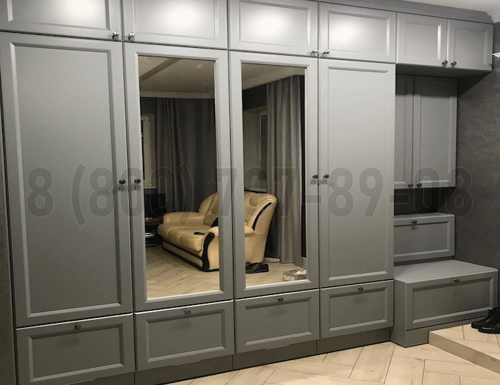 Шкаф серого цвета в Климовске