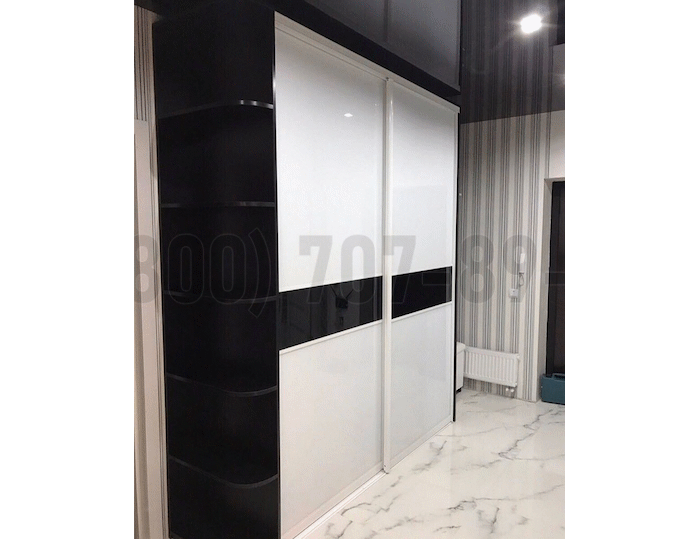 Белый глянцевый шкаф в Климовске